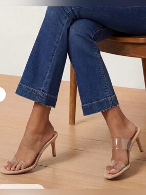 Asha Mid-Heel Sandal
Nude Suede and PVC 3-inch Heeled Sandal 9.5
$350 Sand/Clear